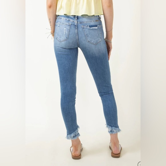 KanCan Nala women’s mid-rise Ankle Cropped Distressed Jeans - Picture 2 of 8